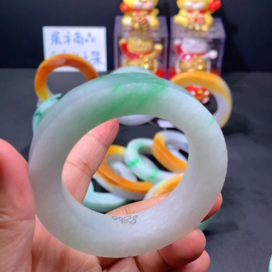 定制翡翠手镯未镶嵌