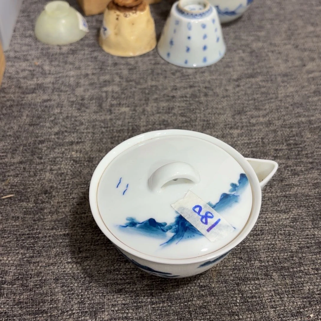 瓷片非常好看的花瓶