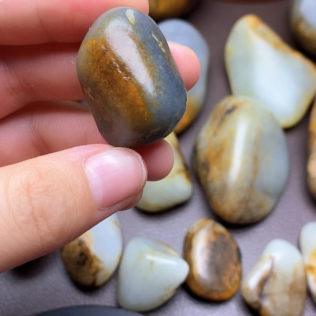 和田玉未镶嵌颈饰7