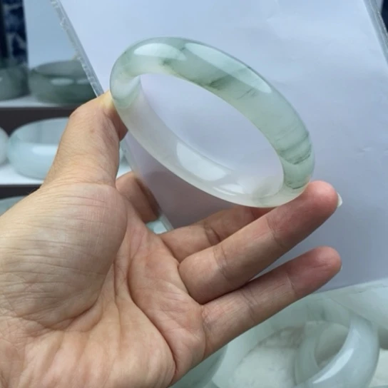 石英质玉（金丝玉）手镯未镶嵌