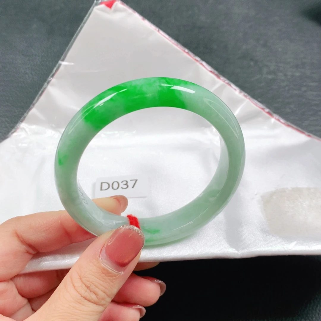 翡翠未镶嵌手镯03