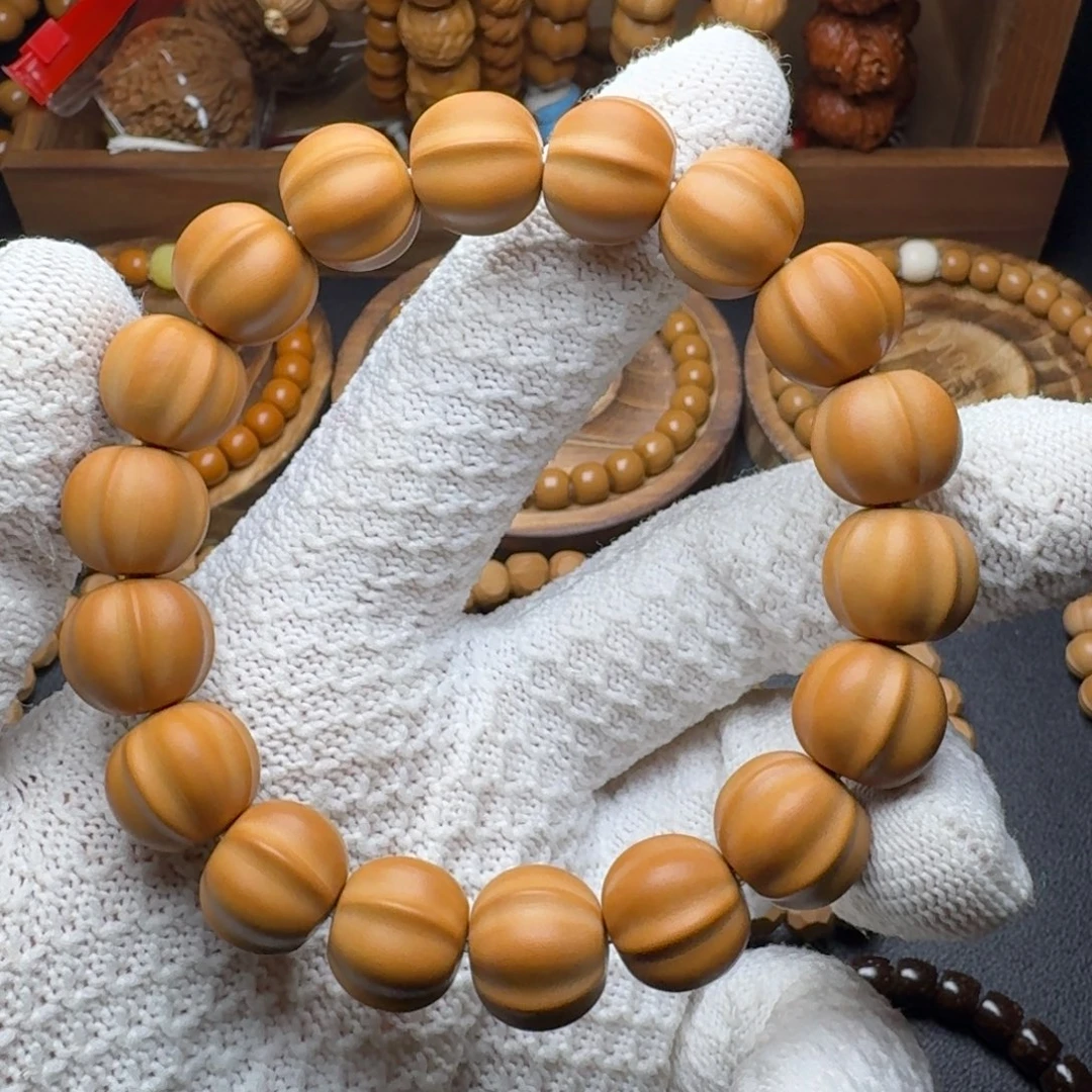 猴头核桃手串龙岩鲨鱼14mm