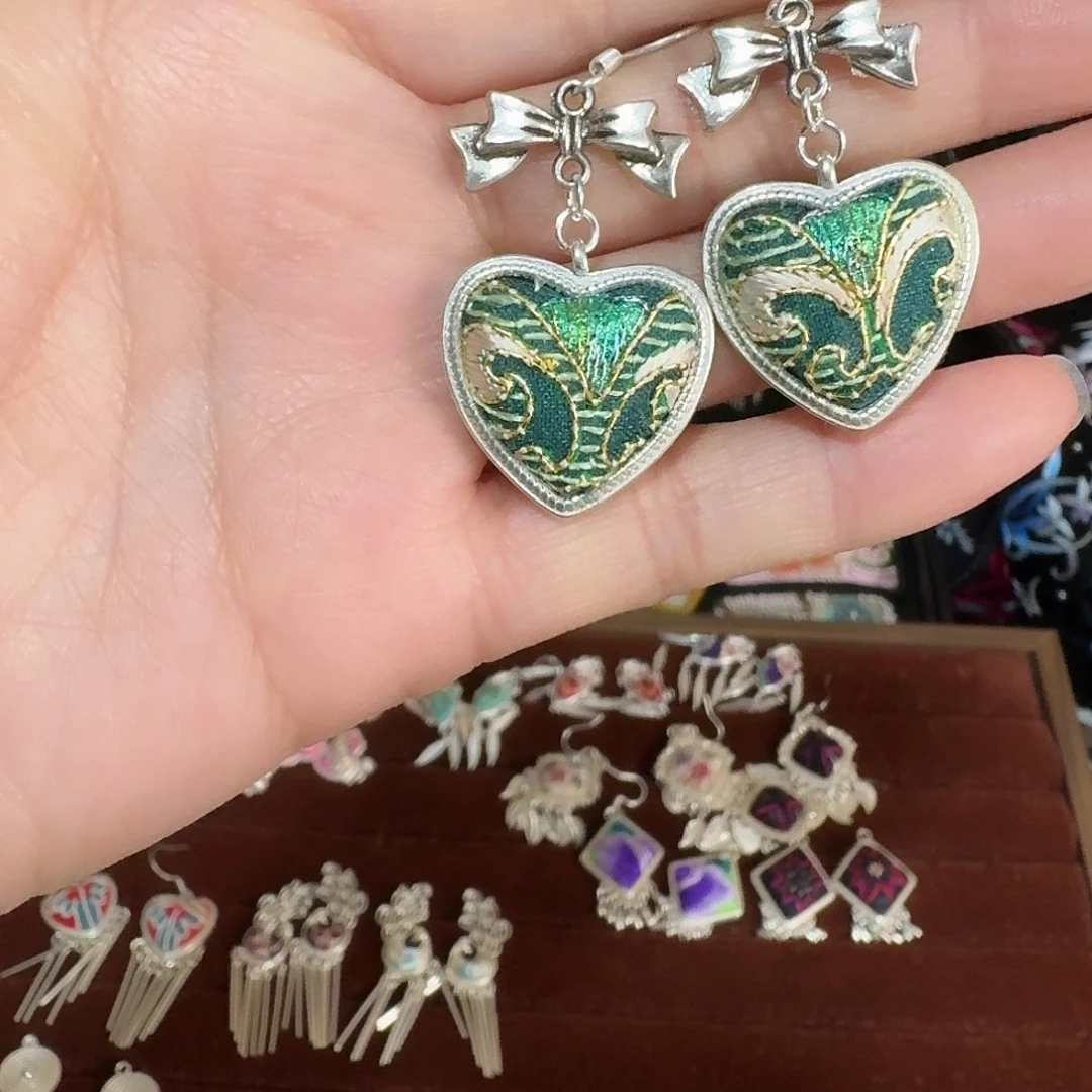 织绣民族风刺绣耳环