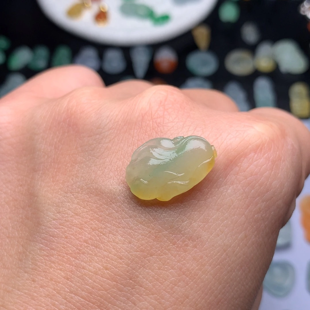 定制翡翠未镶嵌白菜