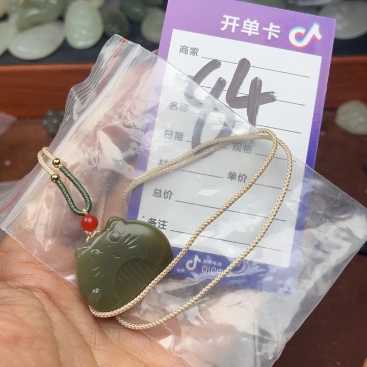 狂***徒和田玉未镶嵌珠宝奇石