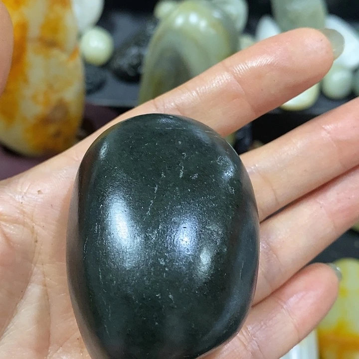 未镶嵌和田玉（糖玉）挂件