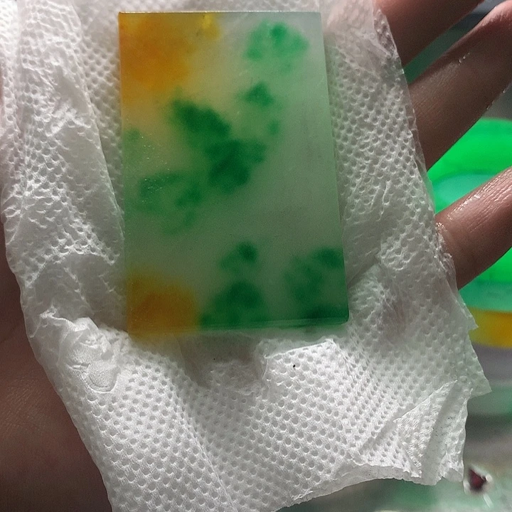 乡***夫石英质玉合金珠宝半成品