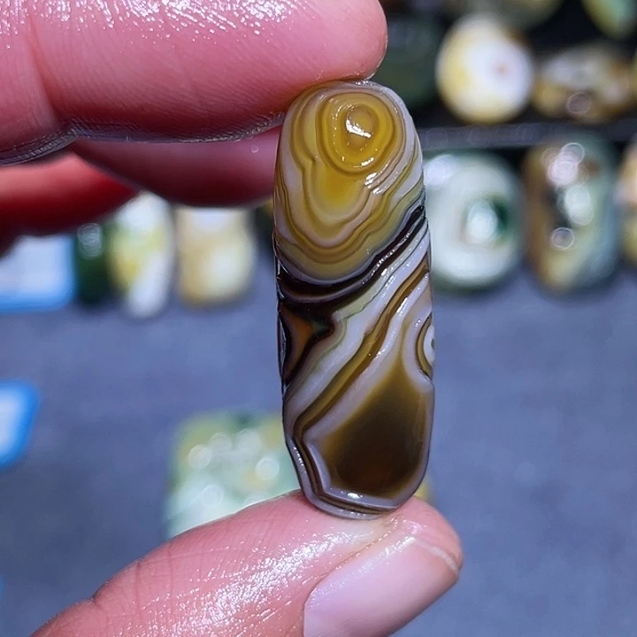 玛瑙/玉髓未镶嵌珠宝奇石