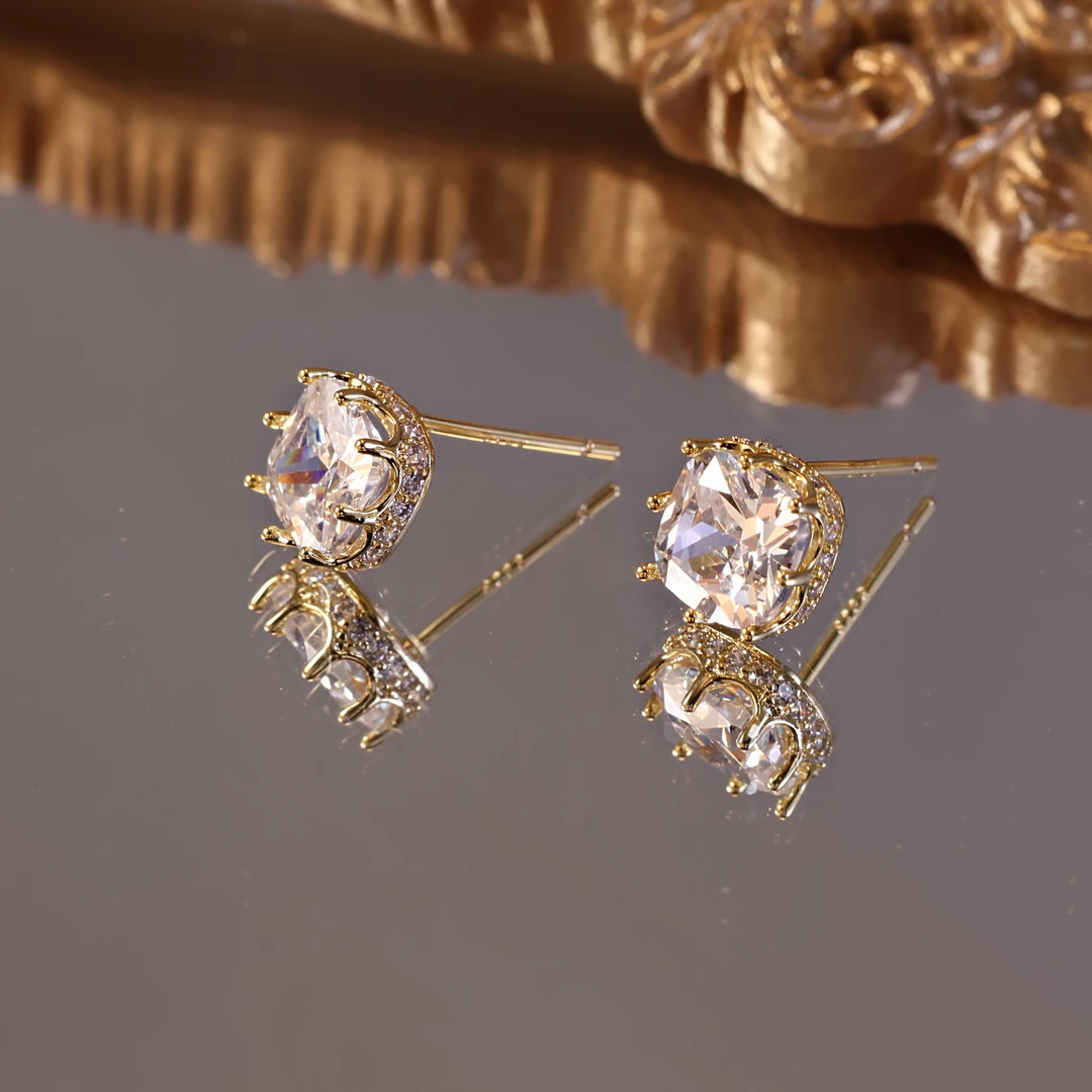 铜合金合成锆石耳饰 铜合金合成立方氧化锆春风化雨耳钉P694日常