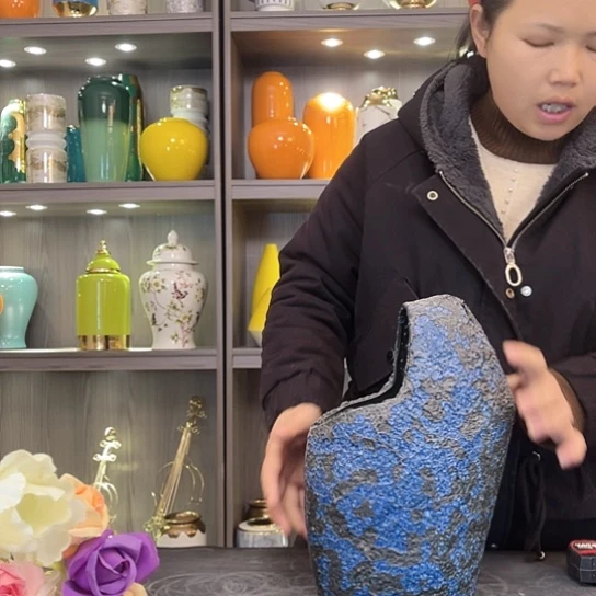 陶瓷陶瓷花瓶摆件创意设计风格