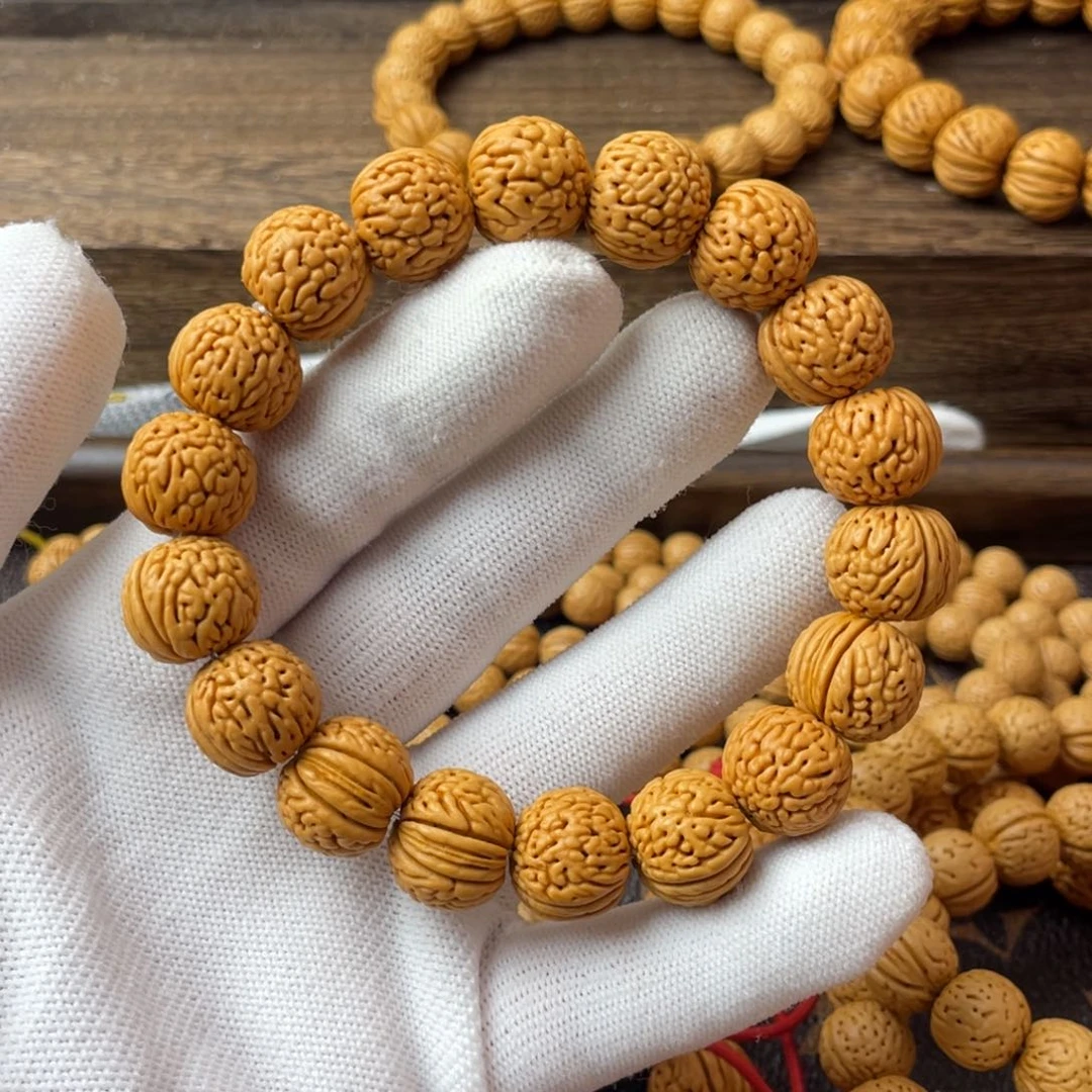 吊坠桃核諾*盘丝纹手串