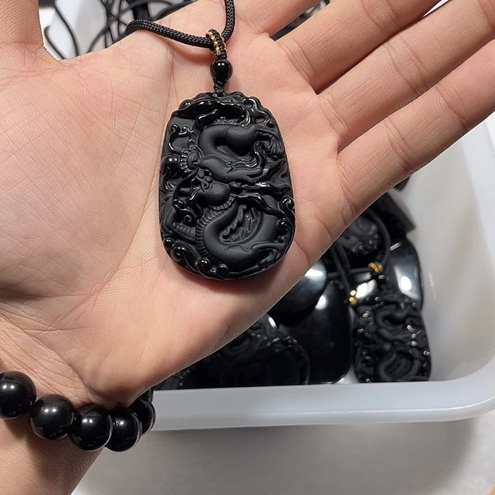 黑曜岩合金颈饰龙牌