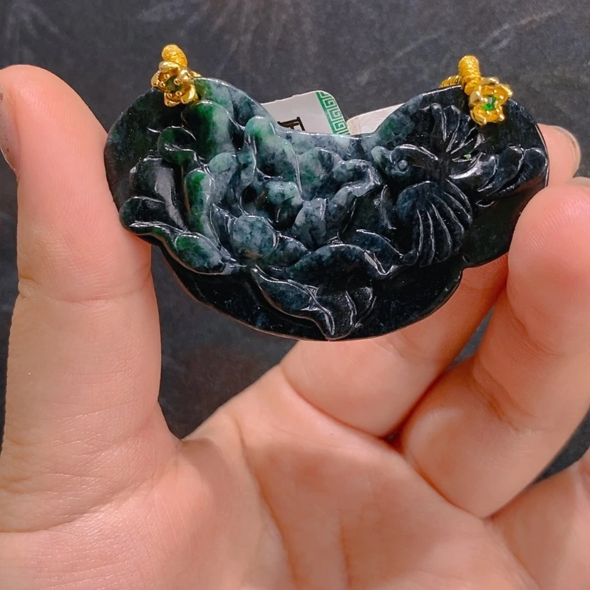 【闪购商品】翡翠未镶嵌颈饰吊坠