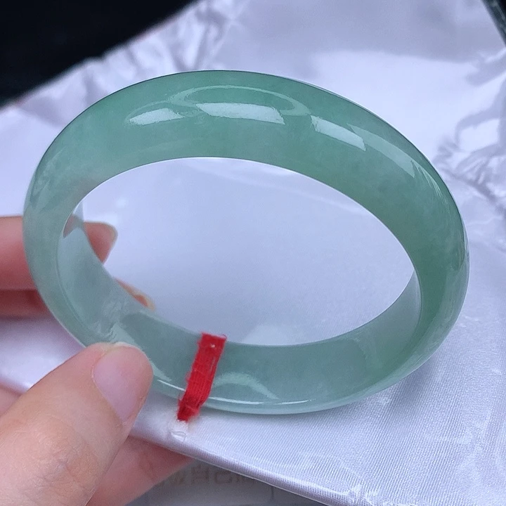 未镶嵌手镯翡翠天然