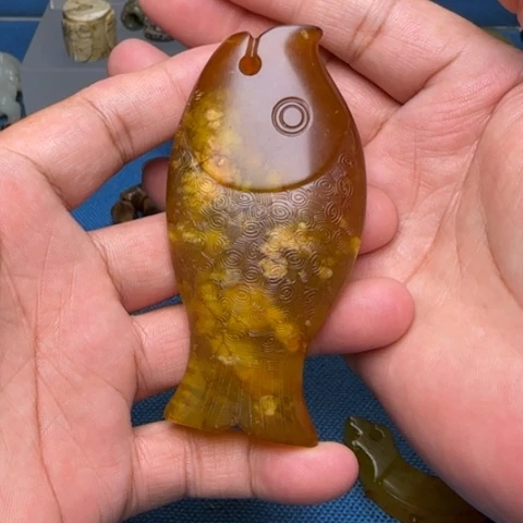用***1蛇纹石玉未镶嵌挂件
