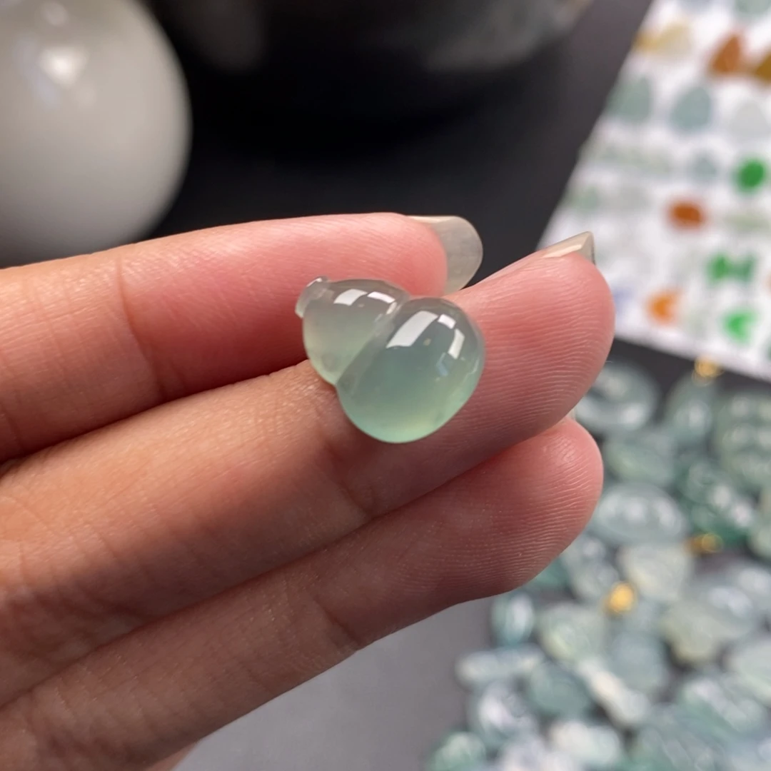 翡翠裸石冰胶葫芦