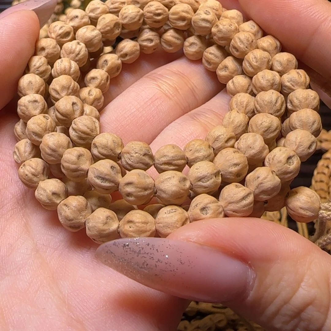 柏香籽/百香籽吊坠～