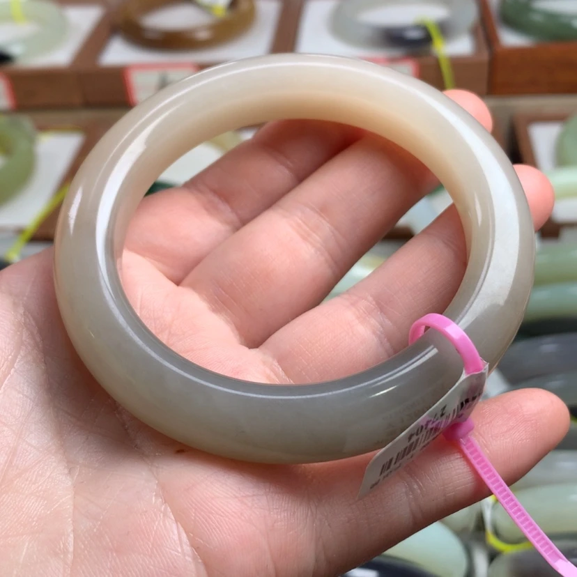 【闪购商品】和田玉手镯未镶嵌