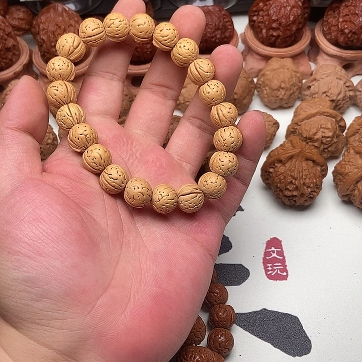 文玩核桃吊坠桃核
