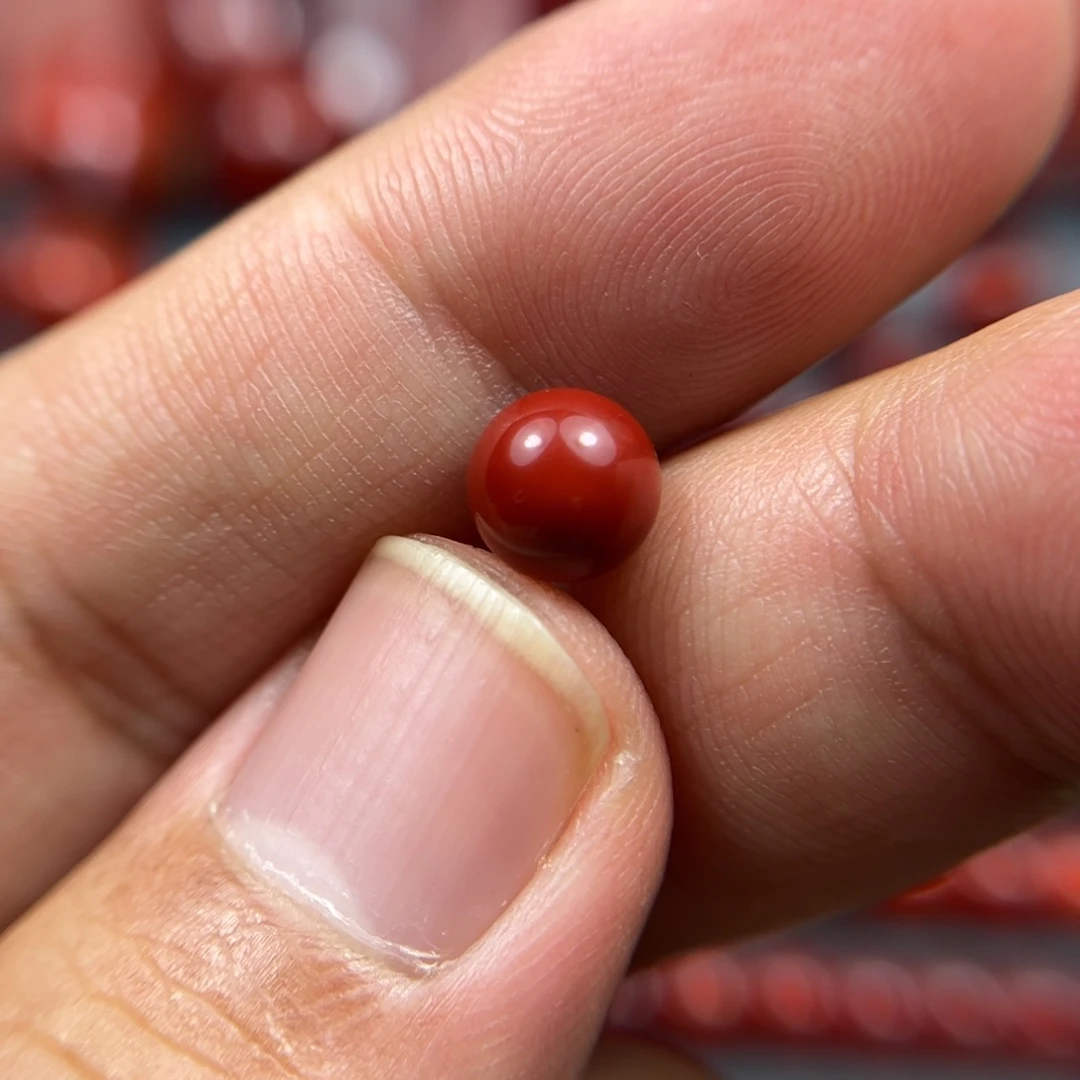 默***许南红玛瑙未镶嵌珠宝奇石尺寸7 1.5孔道