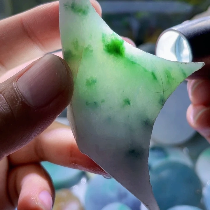 颈饰未镶嵌翡翠天然缅甸翡翠