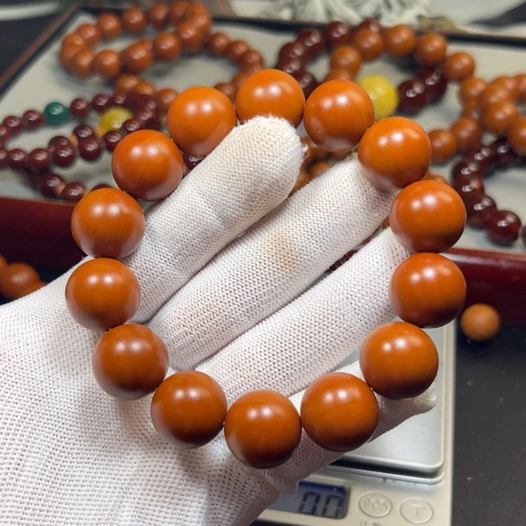 金***司吊坠橄榄核1.68+树王全品铁核 小孔 微瑕