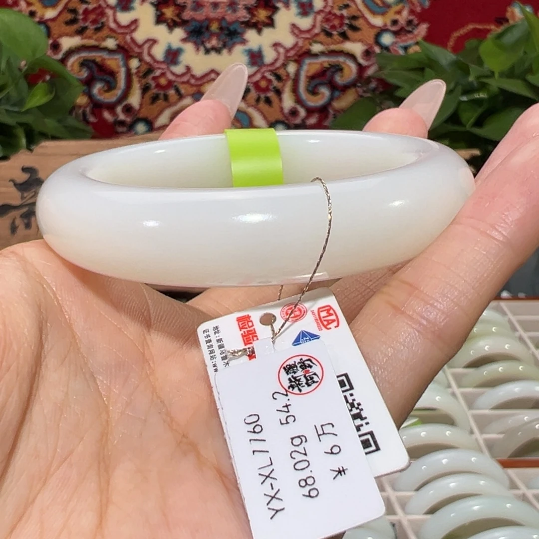 未镶嵌手镯和田玉老坑和田羊脂白玉手镯