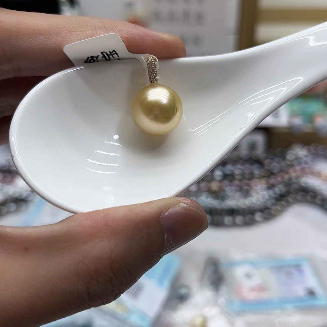 海水珍珠18K金镶嵌颈饰