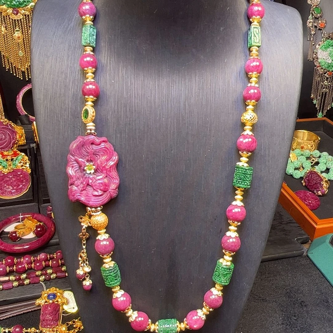 红宝石未镶嵌颈饰