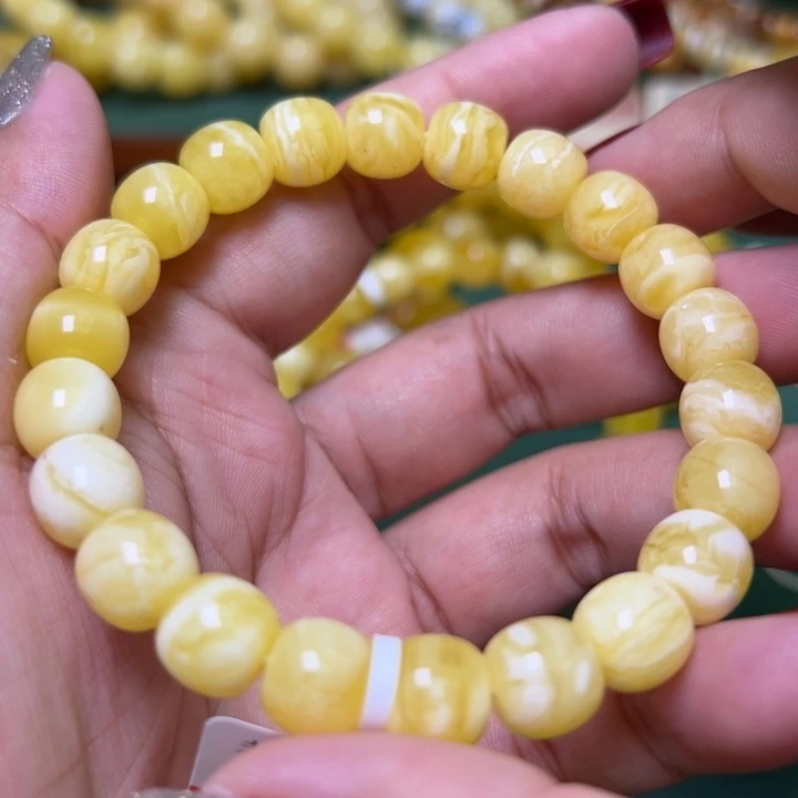 蜜蜡未镶嵌珠宝奇石