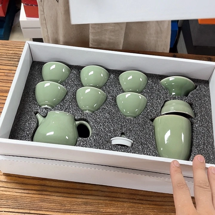 孤品茶具套装等。