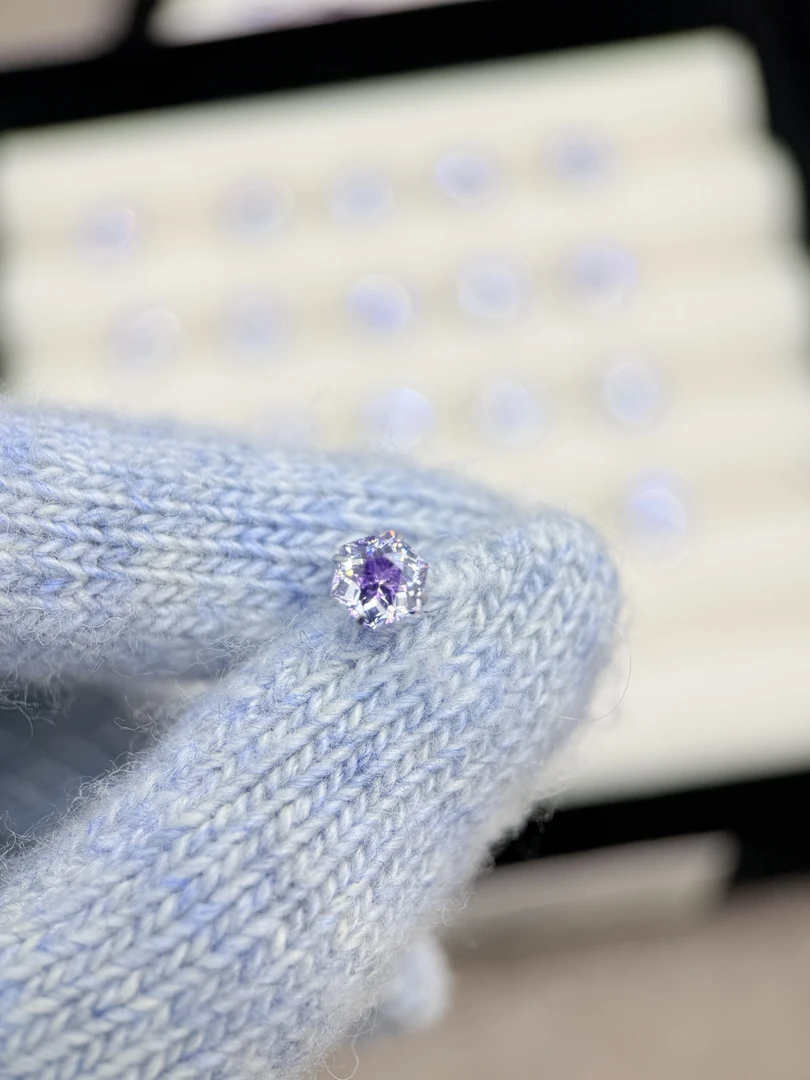 钛钢锆石耳饰 A763 双色女王切锆石6mm精致耳骨钉耳钉