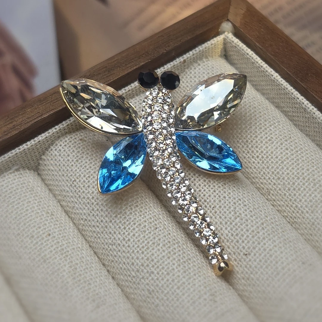 铜合金胸针 施华洛精致可爱原创设计饰品时尚欧美蜻蜒胸针