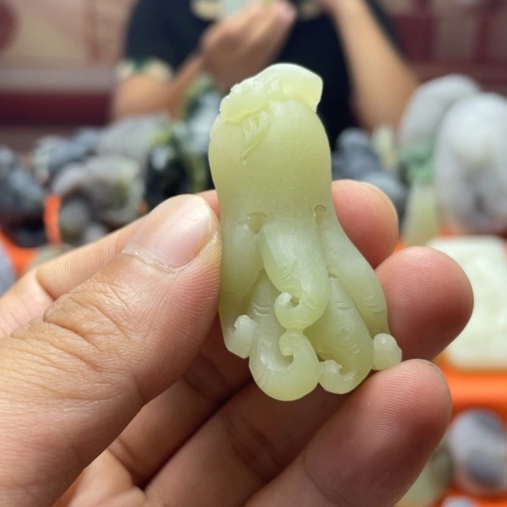 未镶嵌和田玉挂件