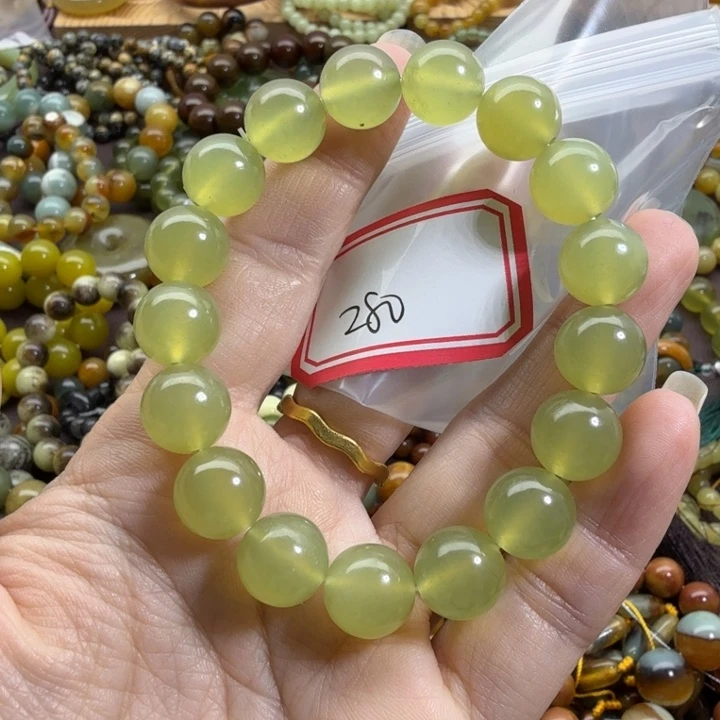 未镶嵌蛇纹石玉手链