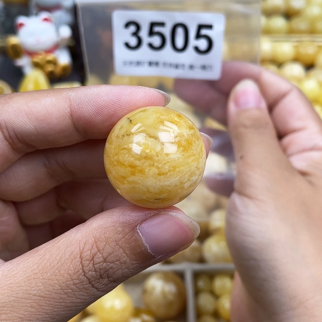 琥珀未镶嵌珠宝奇石25