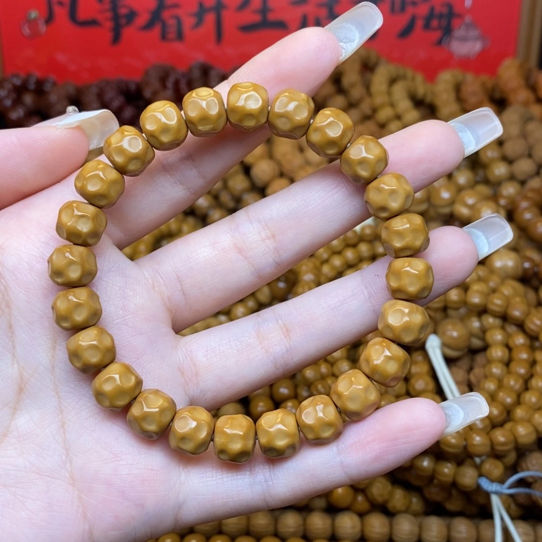 U***1吊坠猴头核桃猴头全品10尺奶酪手串