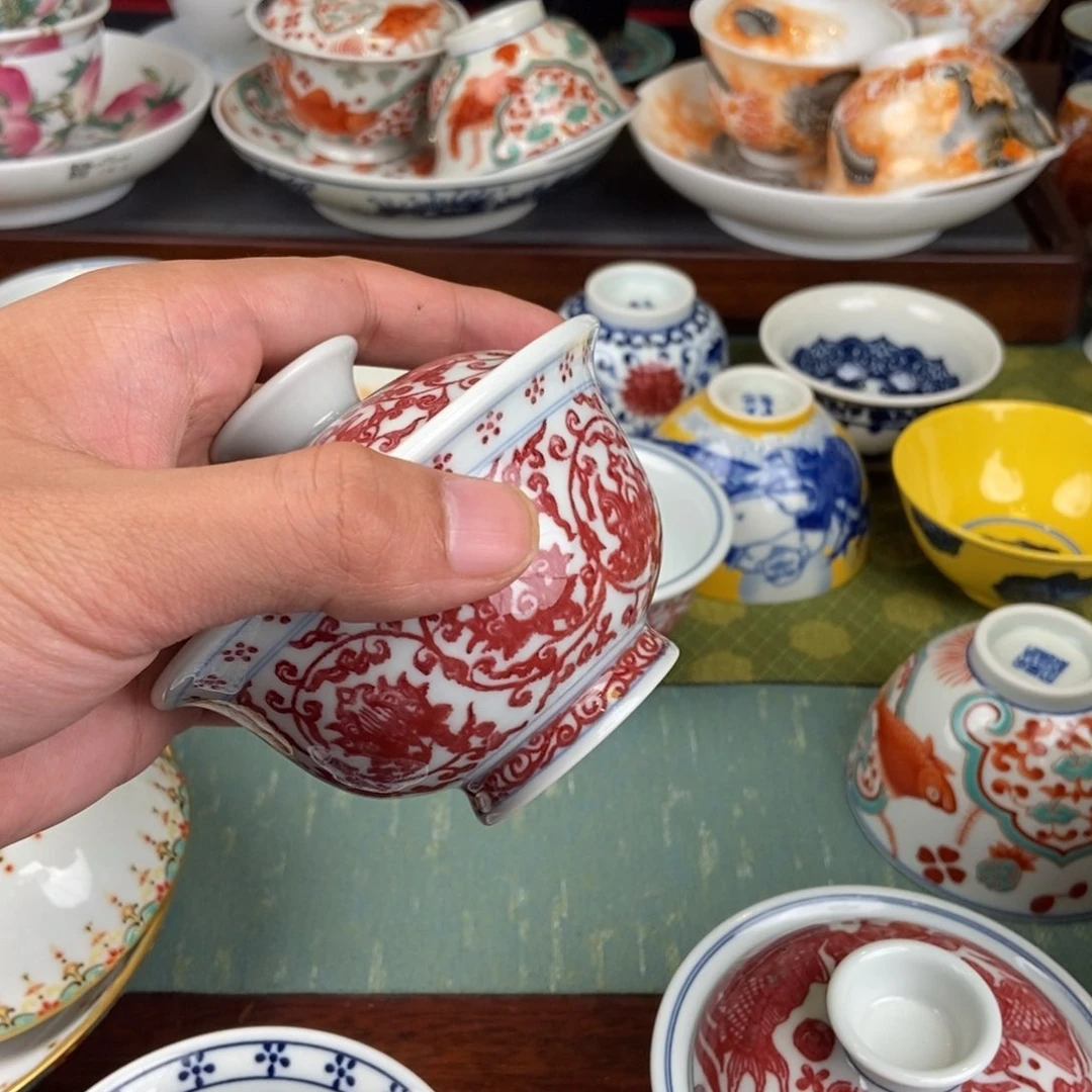 陶瓷的设计师是一个