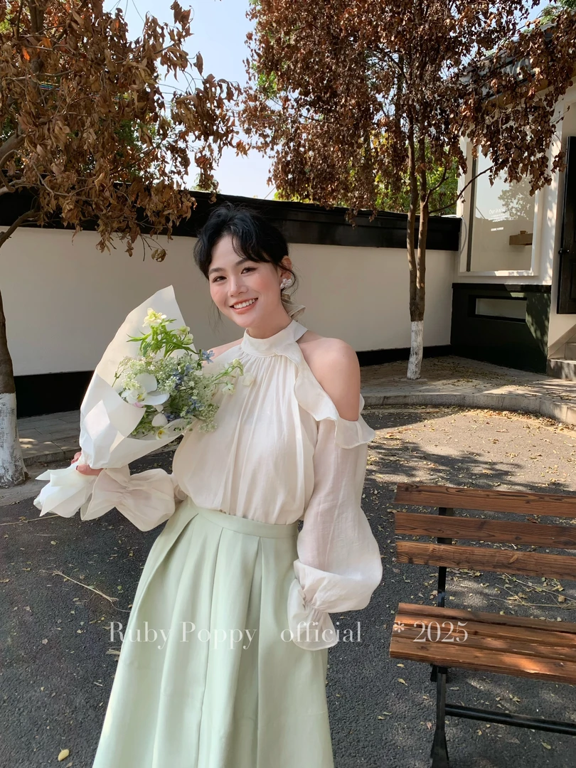 泡面卷儿【白月光】法式荷叶边露肩雪纺长袖衬衫春季上衣JR60989200