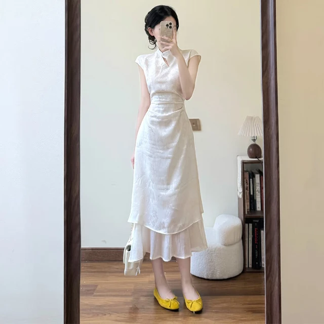 新中式国风白色盘扣连衣裙女夏季新款高级感气质收腰显瘦长裙子