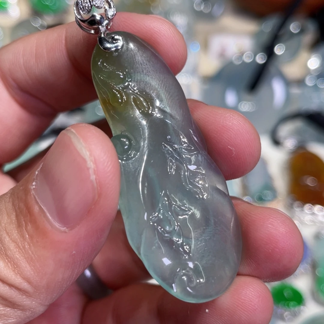 定制翡翠18K金镶嵌天然缅甸翡翠a货