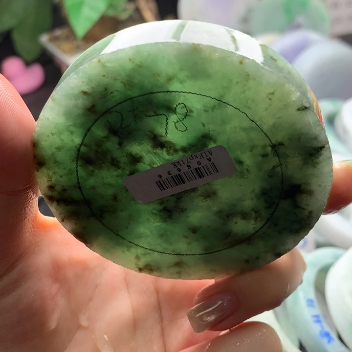 未镶嵌手镯定制翡翠