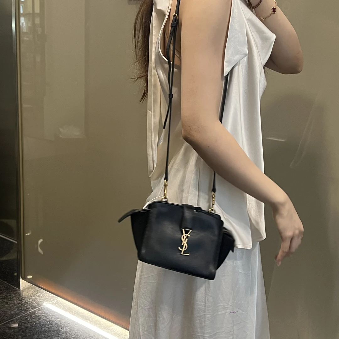 95新 YSL/圣罗兰 黑金minitoy斜挎包/15953757