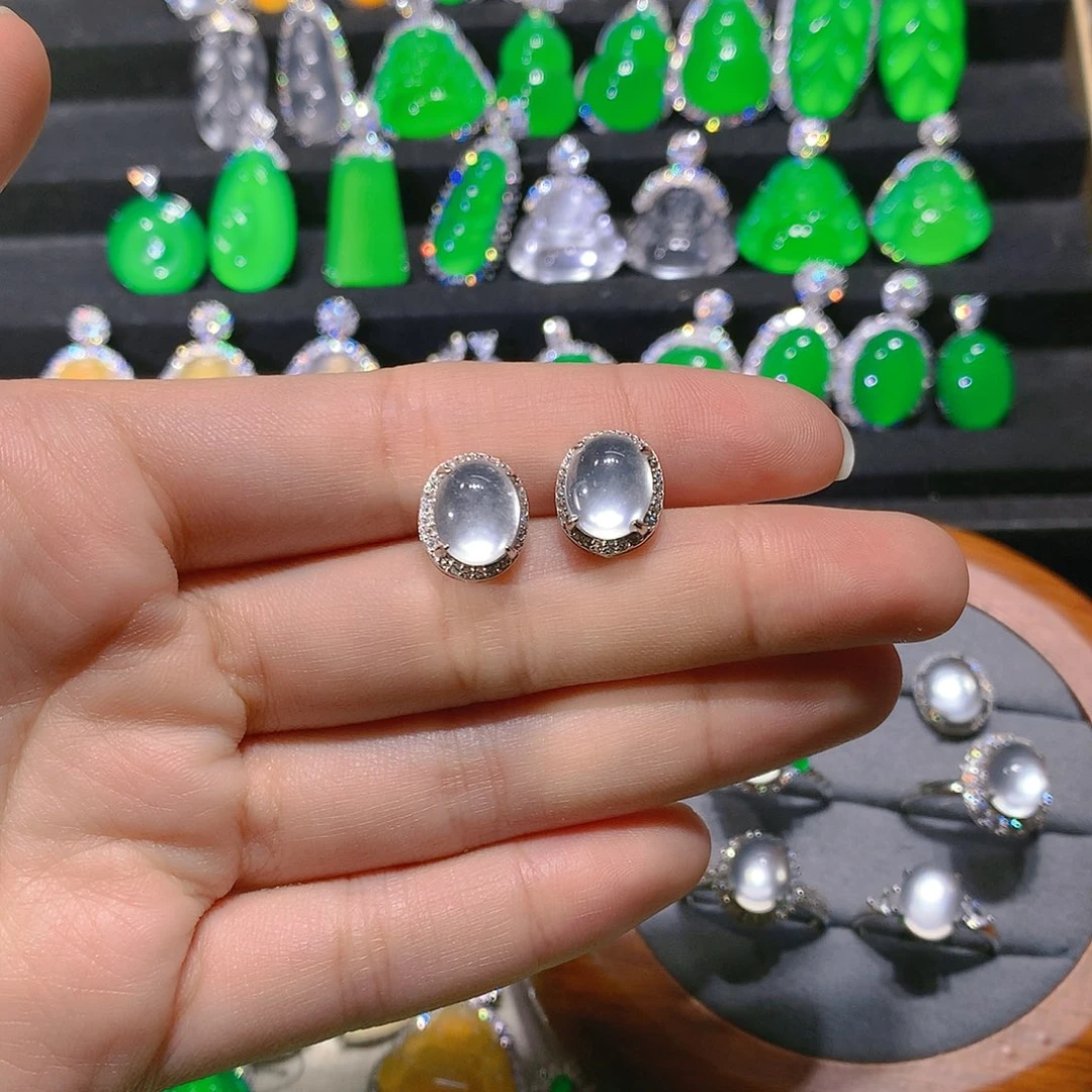 Y***n石英质玉银S925镶嵌耳钉