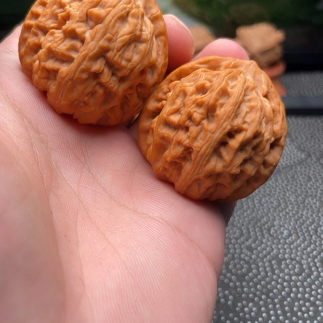 文玩核桃吊坠且***愁红锦鲤42尺寸2055