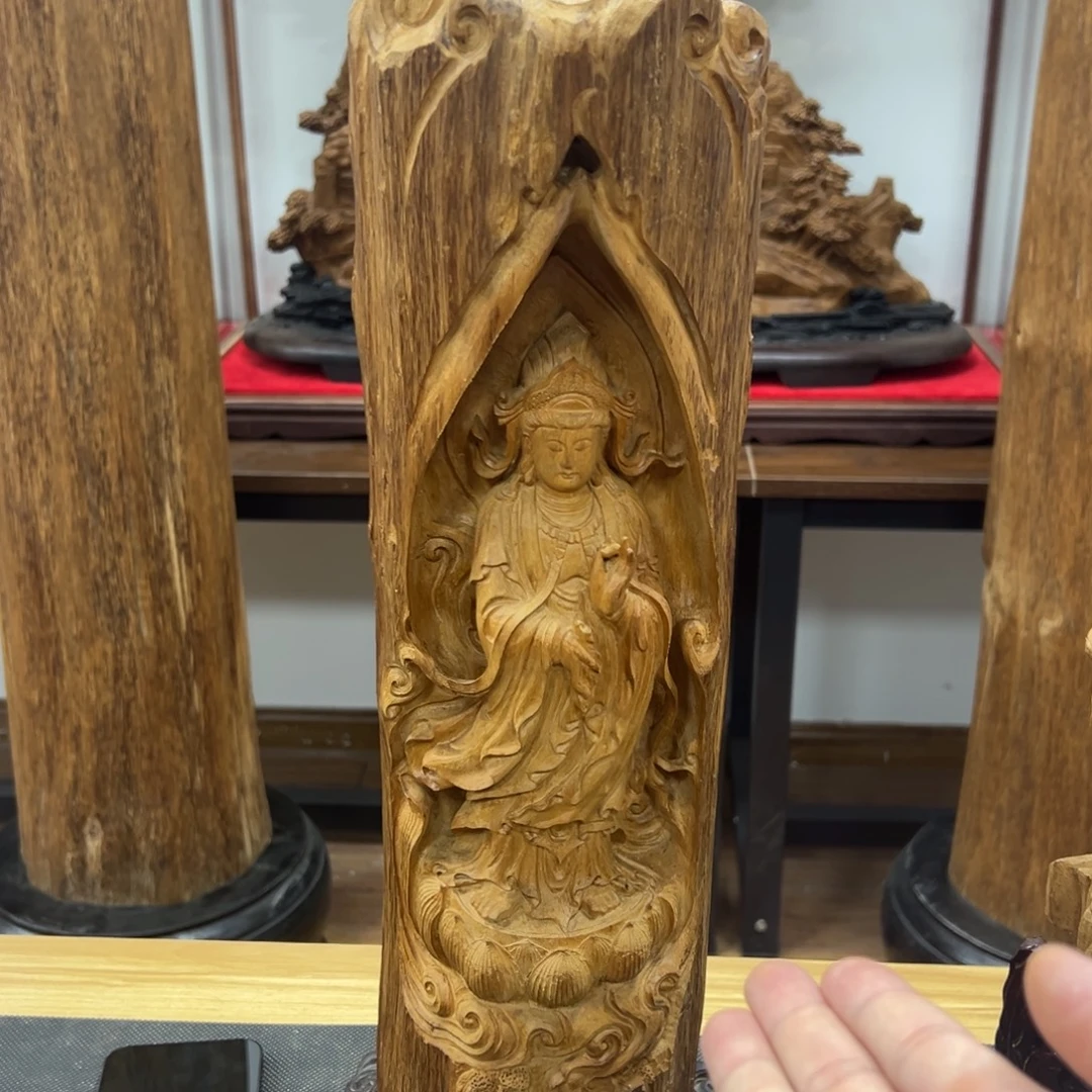 香包树洞观音沉香