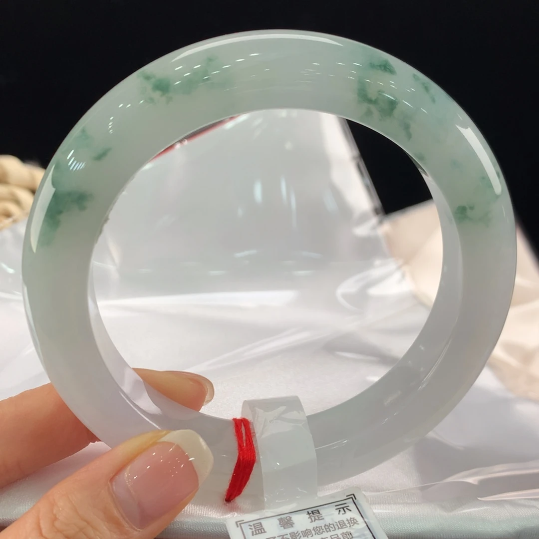 翡翠手镯未镶嵌111-0028