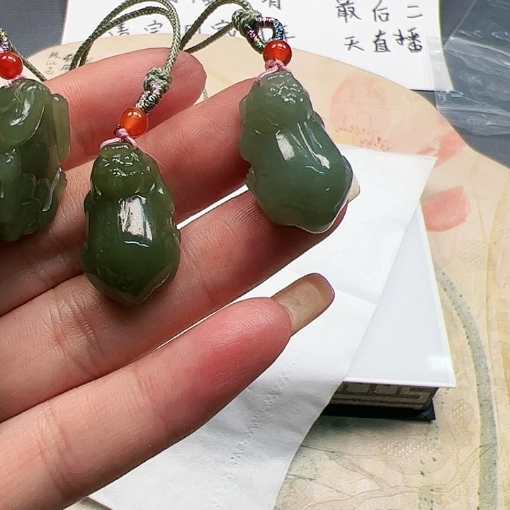 和田玉颈饰未镶嵌14