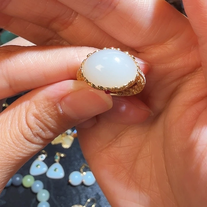 和田玉（白玉）18K金镶嵌戒指