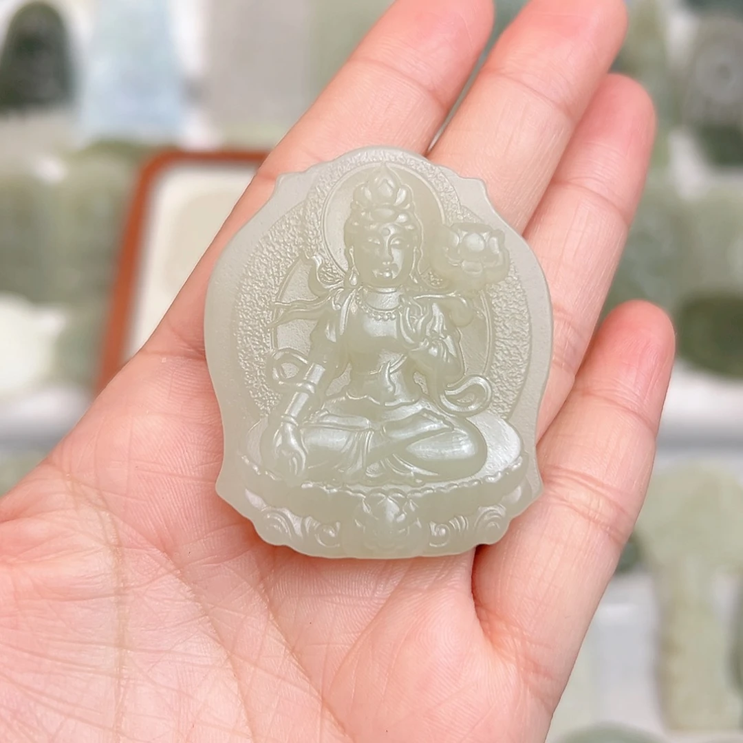 颈饰未镶嵌和田玉闫*